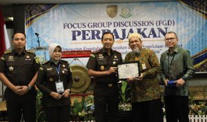 Kajati-Riau-I-Dewa-Gede-Wirajana-saat-Focus-Group-Discussion-(FGD)-Perpajakan.-(Dok.-Riau-Aktual)