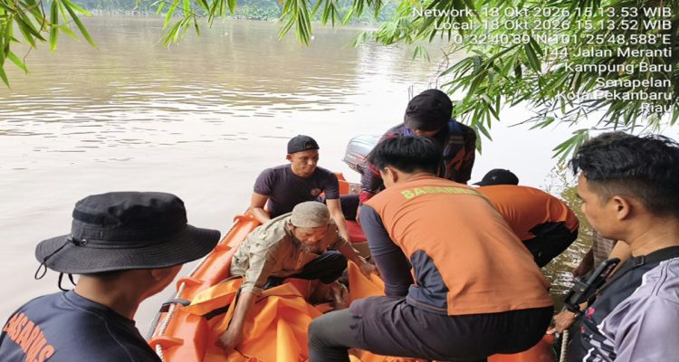 Main Lempar Sandal di Tepian Sungai Siak, Bocah 9 Tahun Tewas Tenggelam (Dok. Cakaplah)