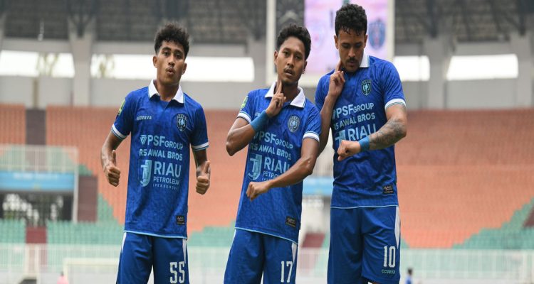 Pemain-PSPS-yang-Melakukan-Selebrasi-Gol-(Dok.-Riau-Media-Center)