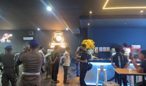 Satpol-PP-Kota-Pekanbaru,-dan-tim-gabungan-TNI-Polri-melakukan-sidak-ke-salah-satu-arena-Biliar-(Dok.-Riau-Aktual)