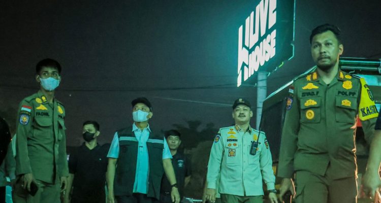 Wakil-Wali-Kota-Pekanbaru,-Markarius-Anwar,-turun-langsung-menindaklanjuti-keluhan-masyarakat-terkait-aktivitas-HW-Live-House-(Dok.-Cakaplah)