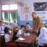 Wali-Kota-Pekanbaru,-Agung-Nugroho-memantau-pembelajaran-tatap-muka-ditengah-kondisi-kabut-asap-beberapa-waktu-lalu.-(Dok.-Riau-Aktual)